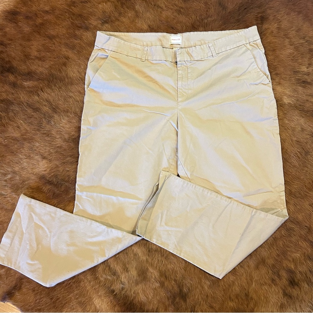 GAP Khaki Pants - size 18/34r